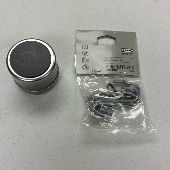 FINAL PRICE!! Unless bundled 5 IKEA Bygel S hooks and 1 magnetic spice container - Picture 2 of 7